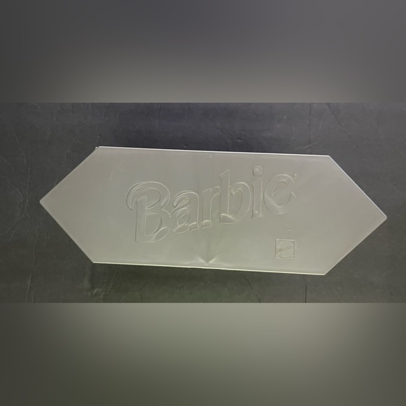 2000 Special Millennium Edition Princess Barbie. Collector. NRFB - Picture 3 of 6